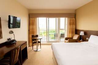 Отель Strandhill Lodge and Suites Слайго Двухместный номер Делюкс с 1 кроватью и видом на море-5