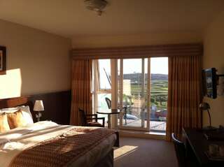 Отель Strandhill Lodge and Suites Слайго Двухместный номер Делюкс с 1 кроватью и видом на море-9