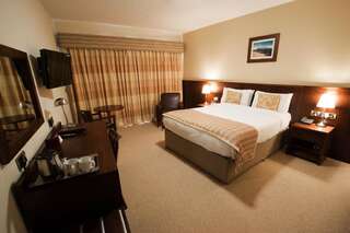 Отель Strandhill Lodge and Suites Слайго Двухместный номер Делюкс с 1 кроватью и видом на море-17
